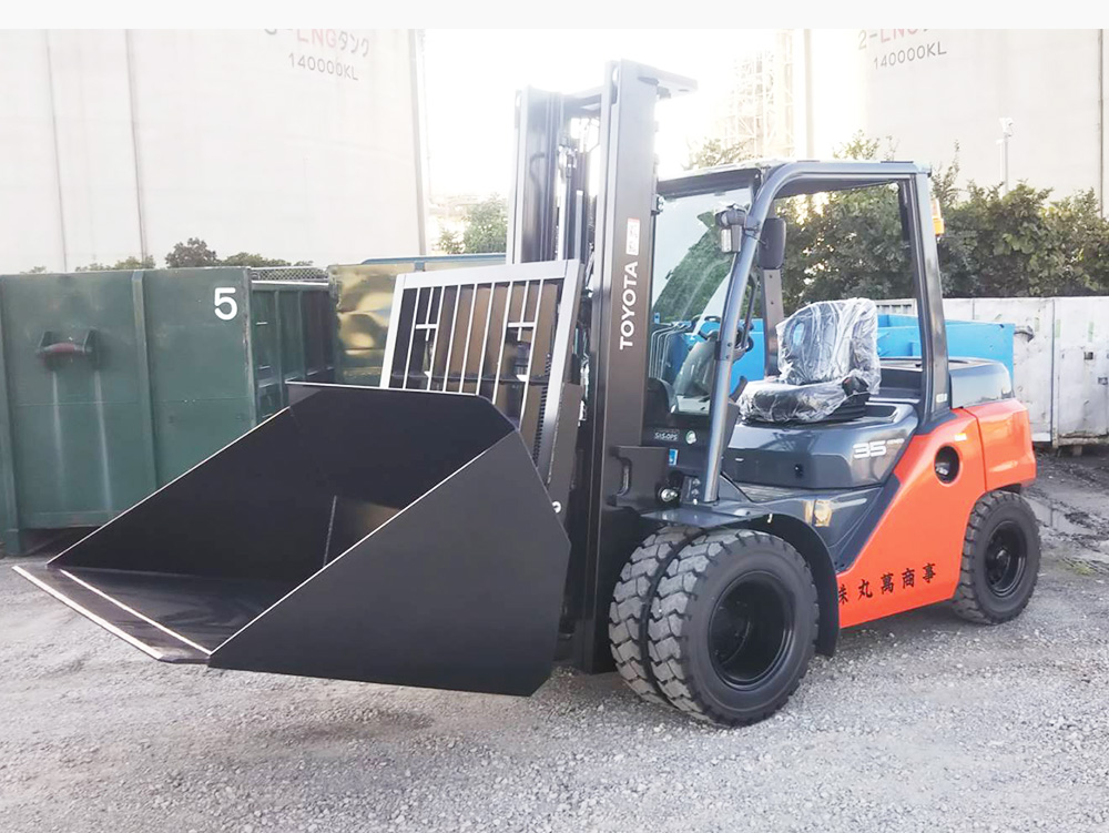 フォークリフト